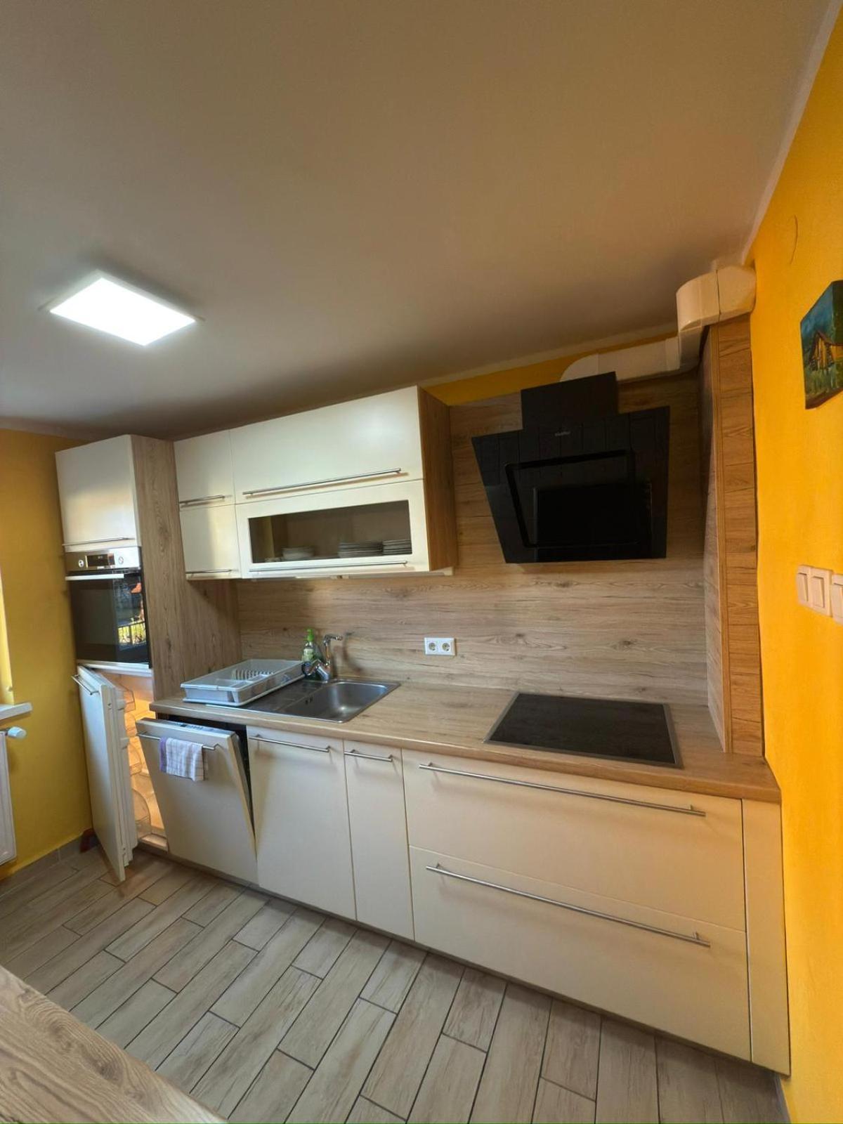 Sobe-Apartma มาริบอร์ ภายนอก รูปภาพ